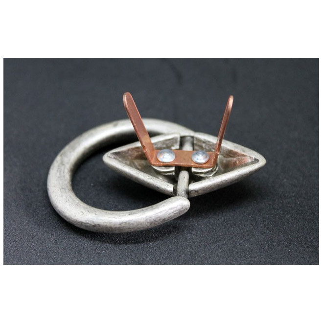 Uchwyt do toreb mocujący rączki lub pasek