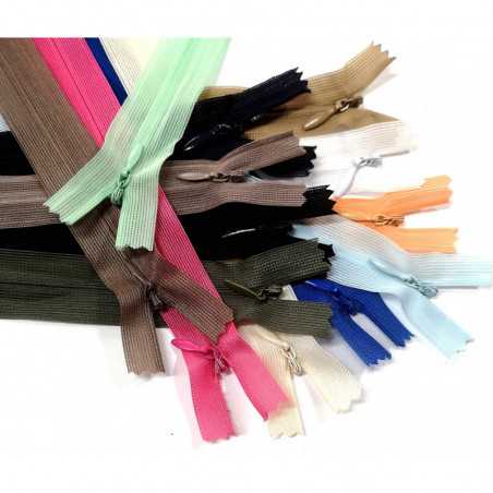 Zamek plastikowy 18 cm "3" nierozdzielczy